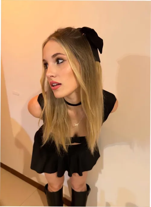 18f i remind myself a lot that shy doesn’t mean weak Thumbnail