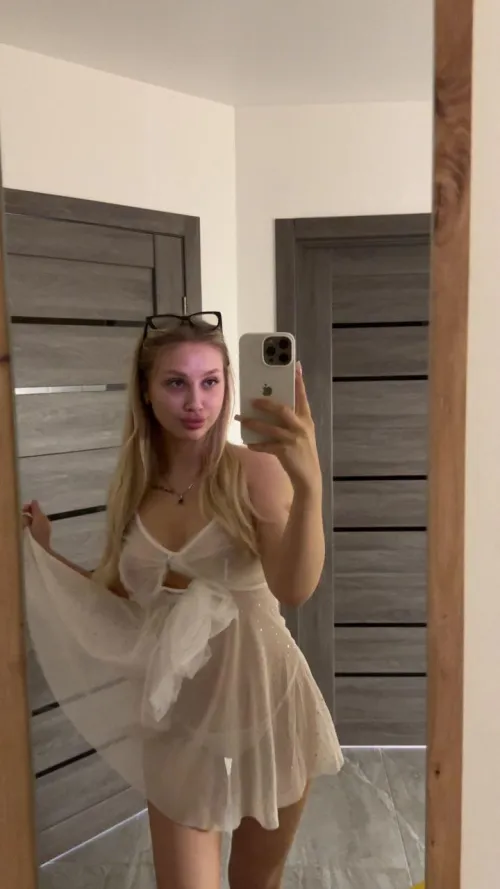 19 [F] In the mood for something unhurried and a little bit naughty Thumbnail