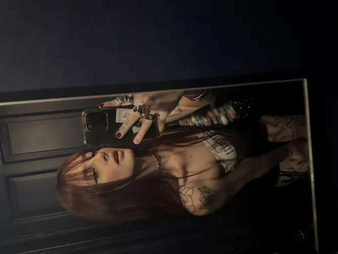 19F2M Can’t host unfortunately, but I’m a little buzzed and down for fun go lg for real chat: lunarumes Thumbnail