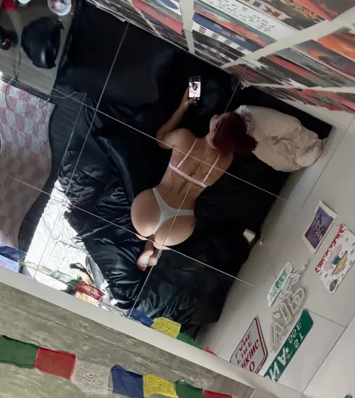 20 [F4M] looking to get tossed around Seattle area Thumbnail