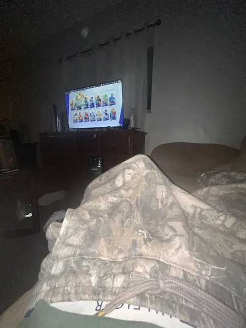 21 m looking for couple in the huntington- charleston area Thumbnail