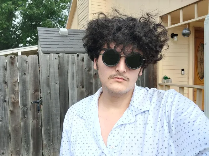 21 m love my curles Thumbnail