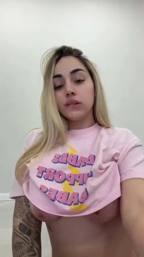 22f4m [Lifestyle] who’s close by and spontaneous? Thumbnail