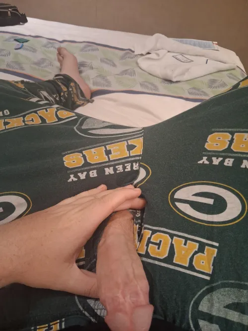 22M[M4F/MF] Got stood up, so I'm looking for some fun Thumbnail