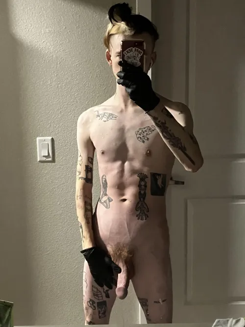 24 m4f bored and free tonight Thumbnail