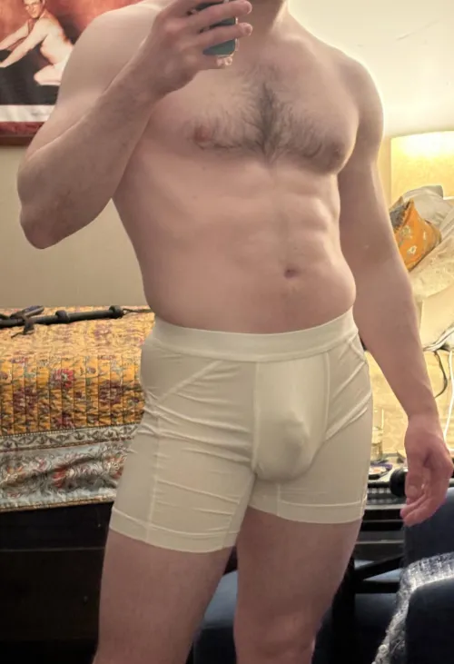 28 [M] Any ladies or couples out there? - M4F M4MF Thumbnail