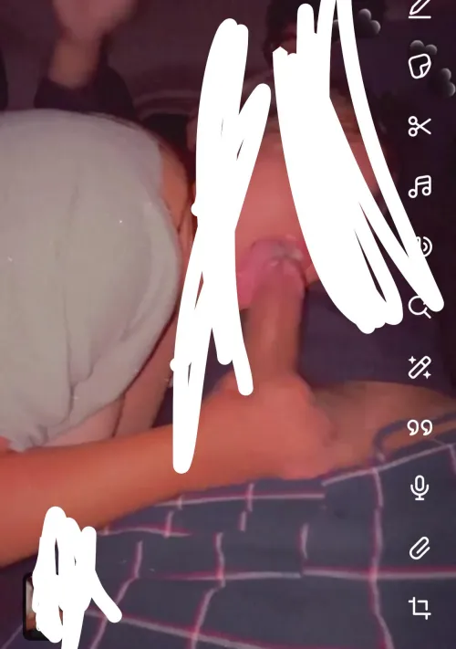 [28] [m4f] looking for female for now in humble. I can host. Looking for pretty wet mouth to swallow my cock Thumbnail