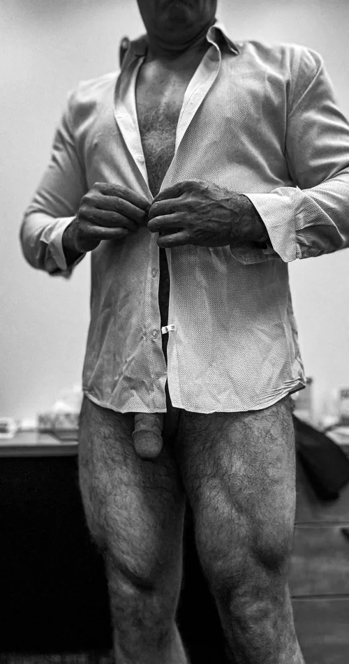 A gray scale Thumbnail