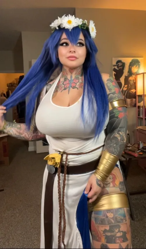 A peek at V lucina cosplay (@inkedcosplays) [OC] Thumbnail