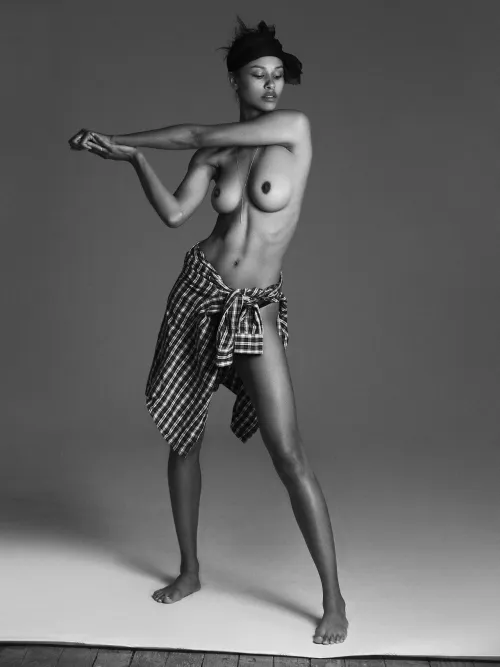 Alexandra Collins Thumbnail