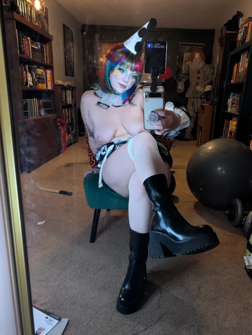 All dressed up and ready to go. Thumbnail