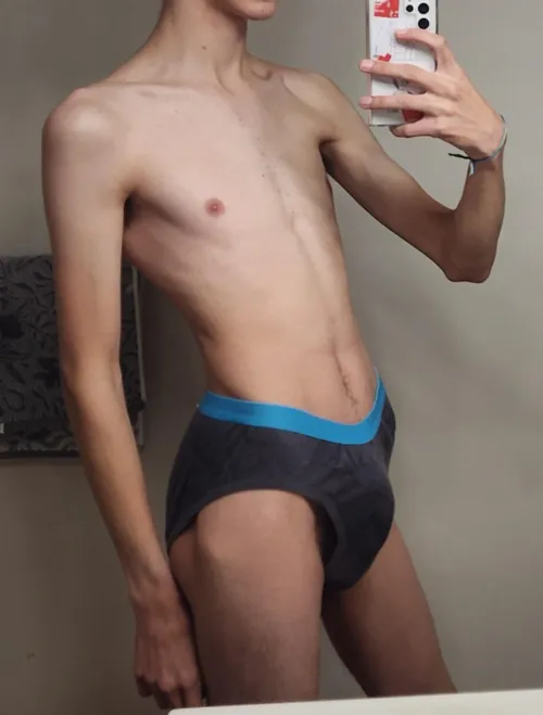 Anybody down to wrestle this twink? Send me a text to rp ;) Thumbnail