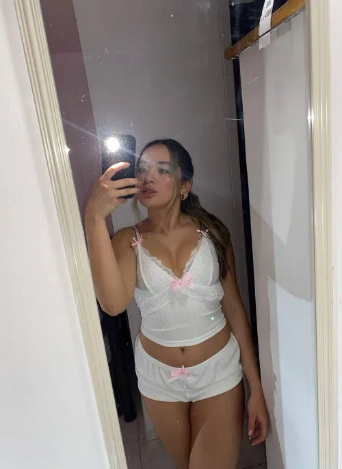 Are wide hips worth the hype? Thumbnail