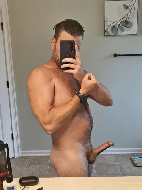 Biceps and Boners! Not bad for a [38][M] Thumbnail