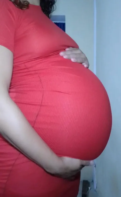 Big sexy pregnant belly Thumbnail