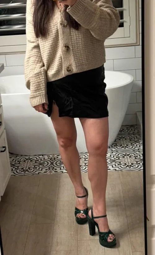 Black 💅 Thumbnail