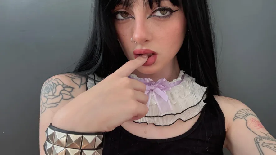 Can’t host but I’m free + down for fun tn talk on lnsta: lunarumes`` Thumbnail