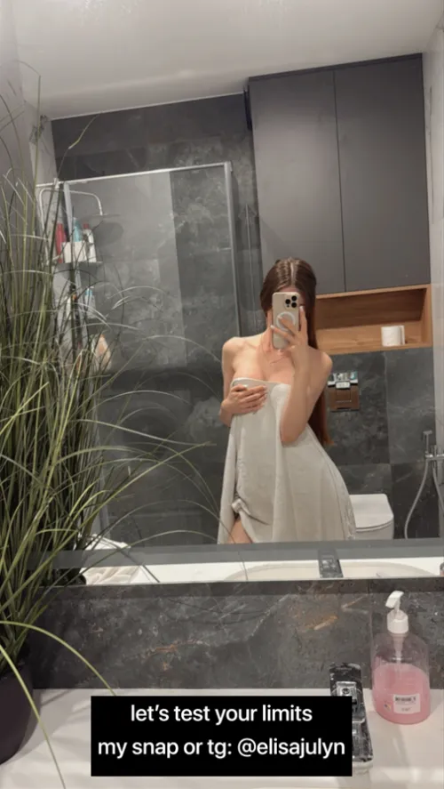 Captured just before I moved again, elisajulyn Thumbnail