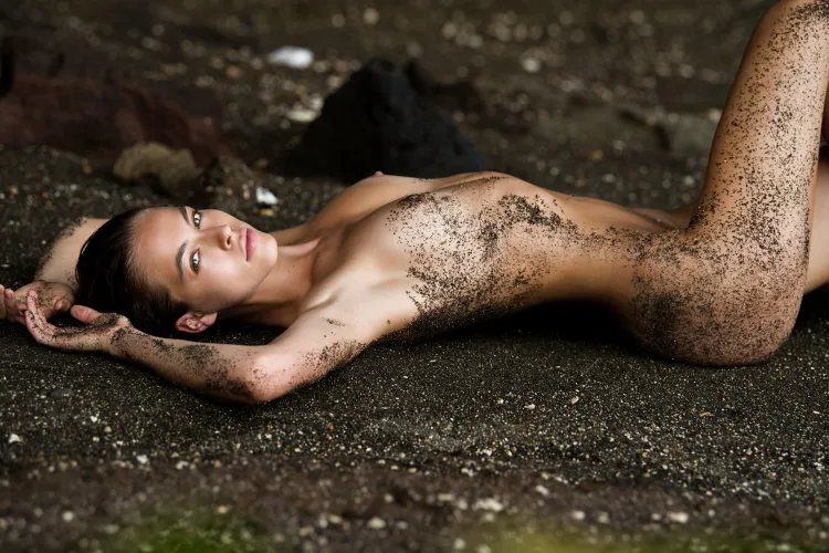 Caroline Kelley Thumbnail