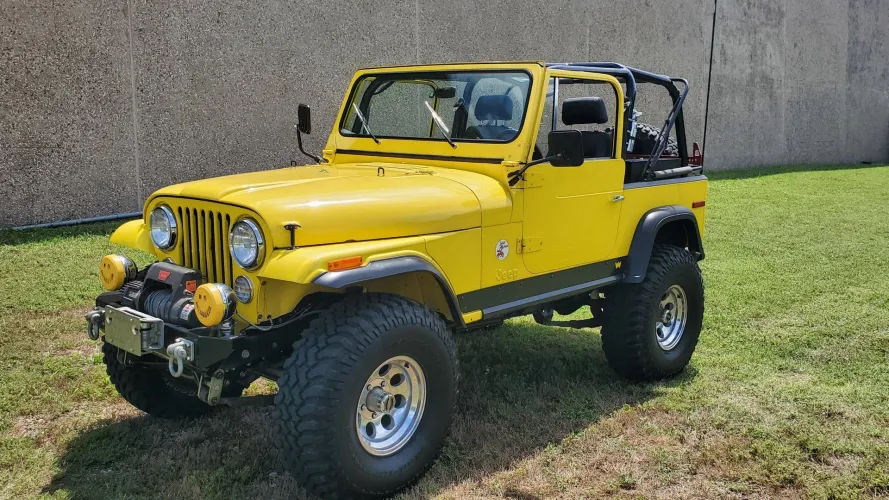 Curious and figure it might take as long to find as to fix. Looking for a F model for my Jeep. A couple hour shoot, DM for details. [mf] Thumbnail