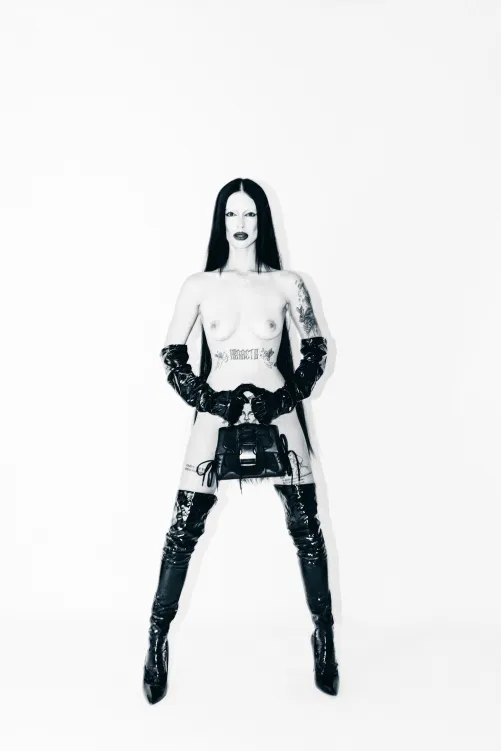 DarkMuseGlo with Steve Madden handbag... Thumbnail