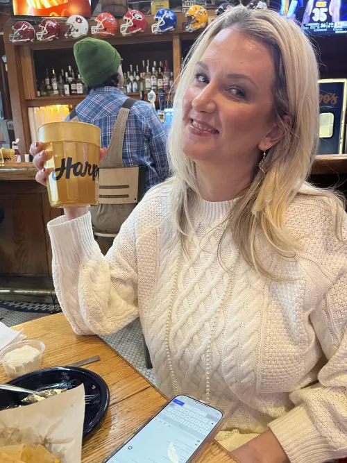 Day drinking! Beer and nachos. Thumbnail