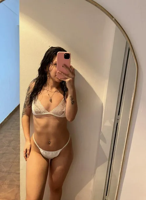 Die ersten 75 dürfen mich komplett nackt sehen (ich bin erst 18) Thumbnail