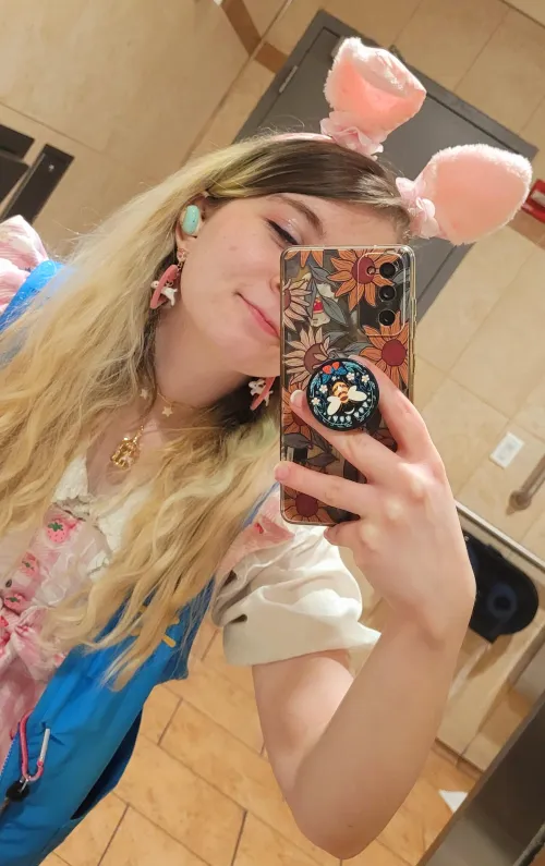 do you find me attractive? Thumbnail