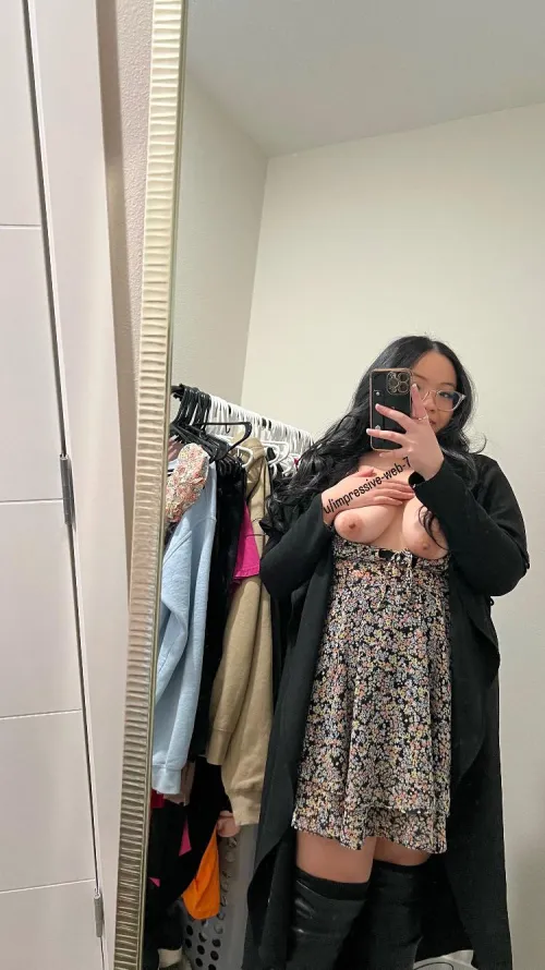 Do you like what’s under the dress Thumbnail