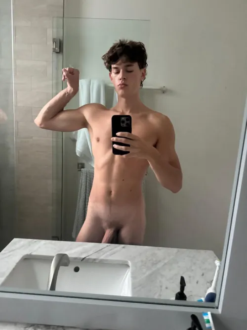 Doing cam shows rn hmu Thumbnail