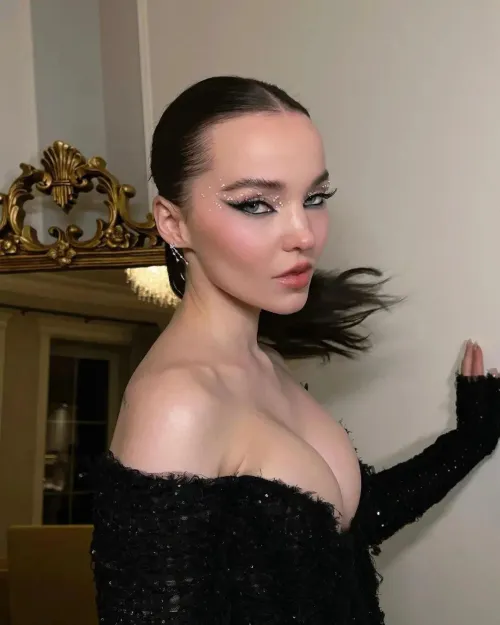 Dove Cameron Thumbnail