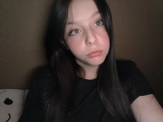 Drop a simple ❤️ and I'll send my best nudes straight to your DMs (first 200 guys) Thumbnail