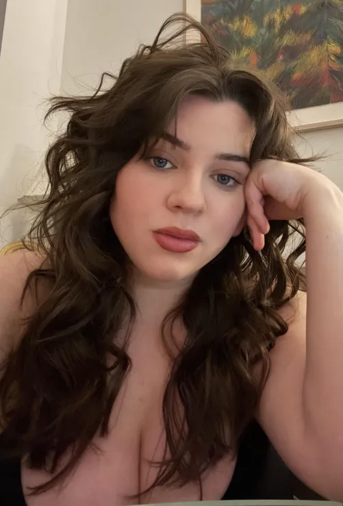 Elsa Keefe (& Juliet) Thumbnail