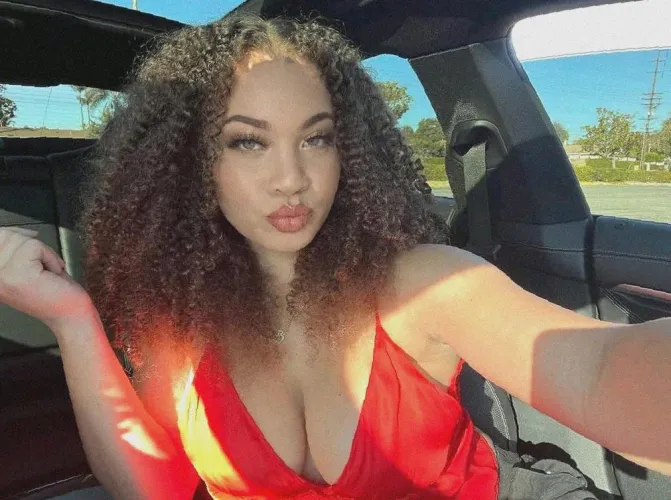 English x Belizean Thumbnail