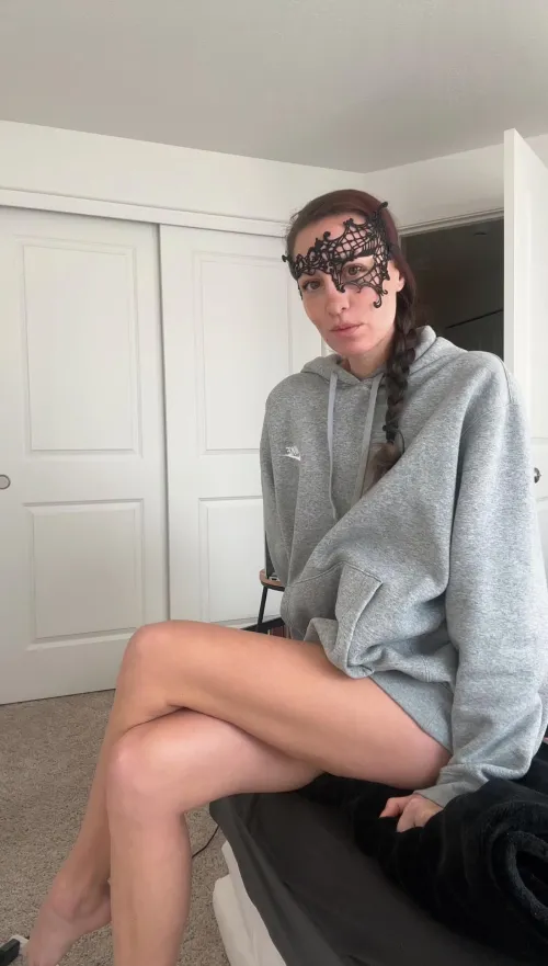 Every guy above 18 will receive a gift, how 0ld are you?💦🥵 Thumbnail