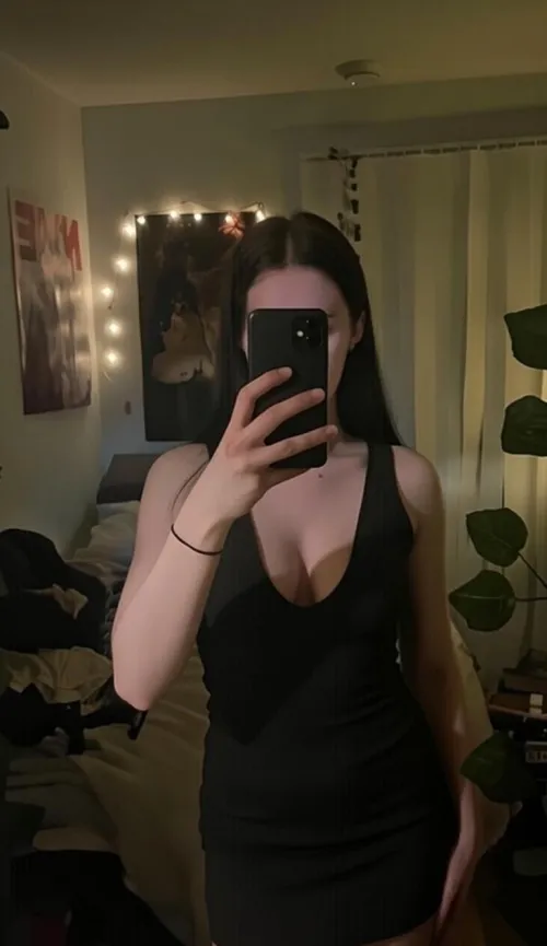 Eyes up here! Thumbnail