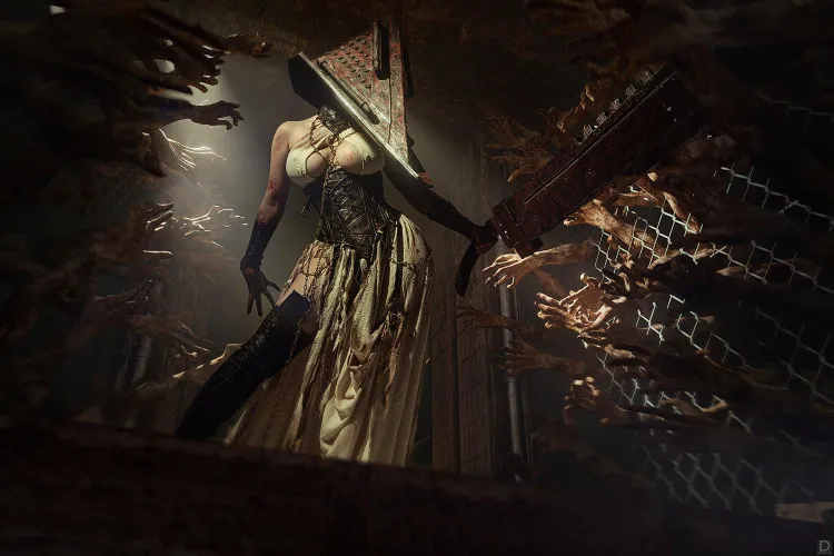 Female Pyramid Head by lada_beyond Thumbnail