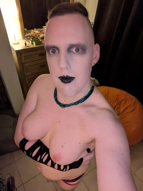 First time posting! Be nice. Thumbnail