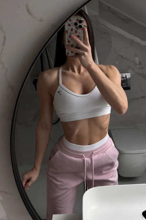 fit gym girl Thumbnail