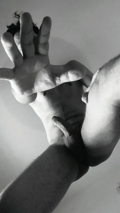 Garb my hand Thumbnail