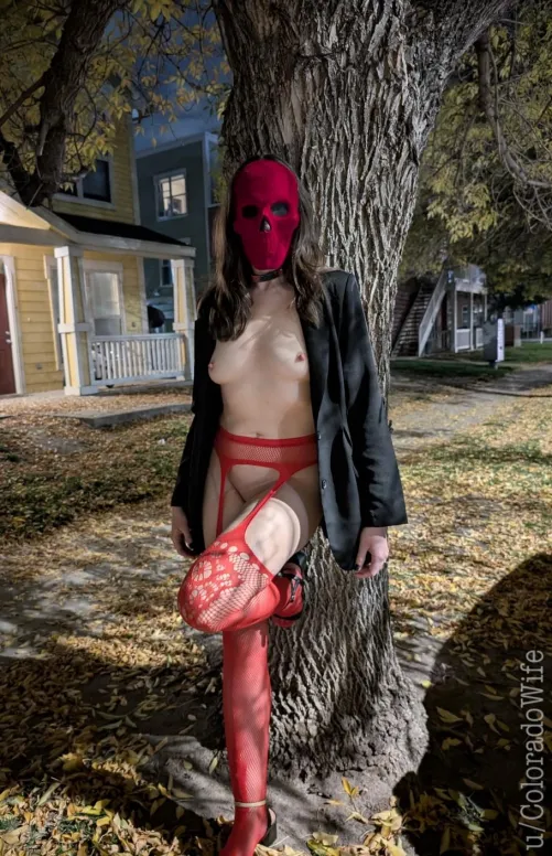 Going out for drinks Thumbnail