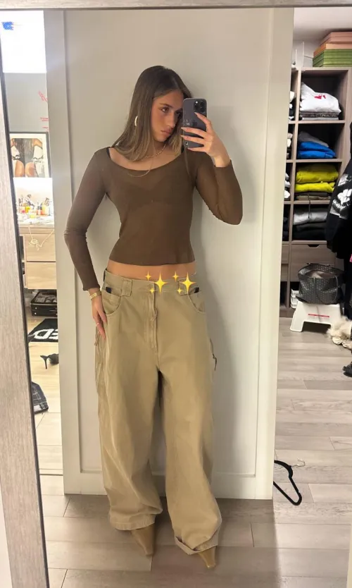 Good ole mirror selfie | IG March 2025 Thumbnail