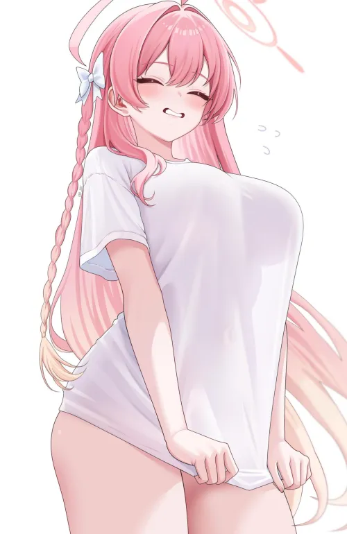 Hanako's shirt may be too small.. Thumbnail