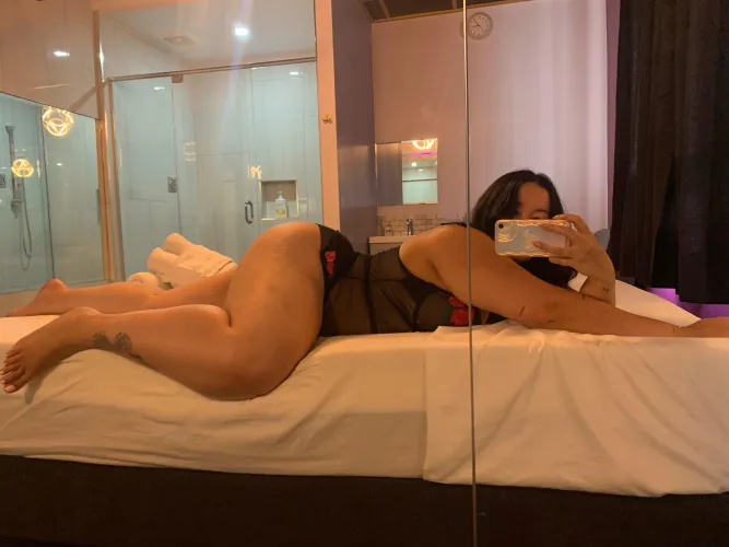 Happy hump day 😘 Thumbnail