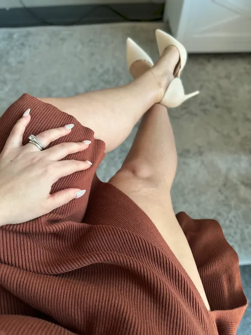 Happy Monday Thumbnail