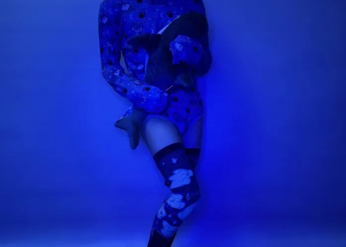 hold this little twink like i hold him ( ˶>˶˶<˶)🦈 Thumbnail