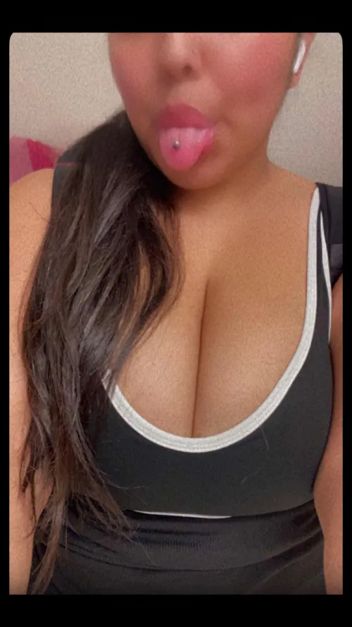 Hot and sweaty after the gym Thumbnail