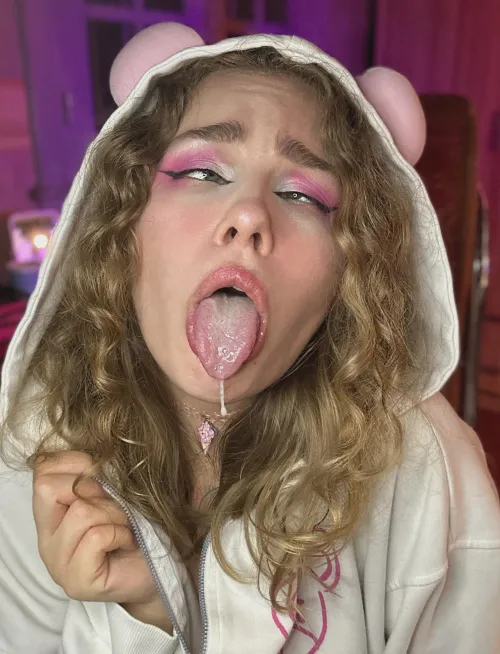 i bet youve never seen a hotter ahegao than mine Thumbnail
