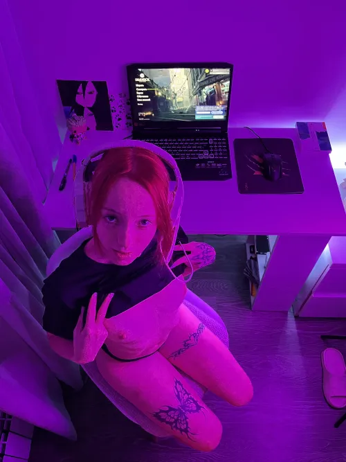 i hear youre turned on by small breasts Thumbnail