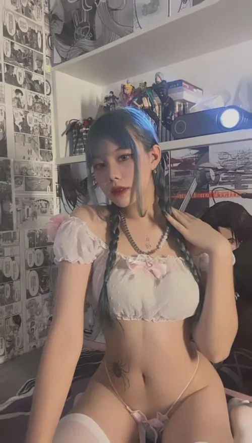 I hope you’re into slim thick Asians with wide hips Thumbnail